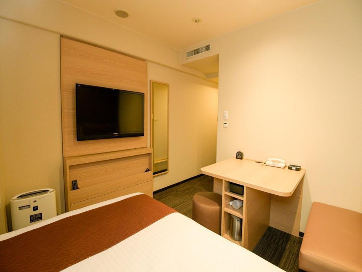 Via Inn Shin Osaka West Exterior photo