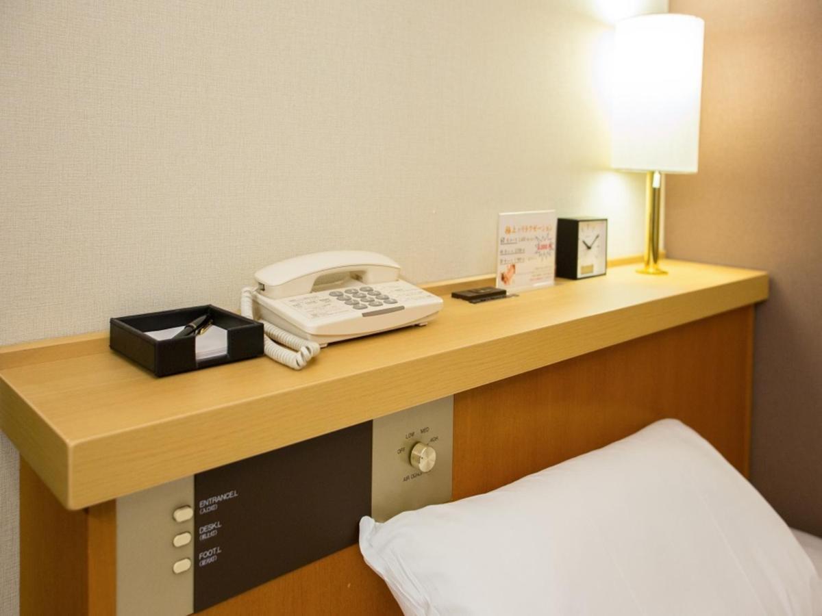 Via Inn Shin Osaka West Exterior photo