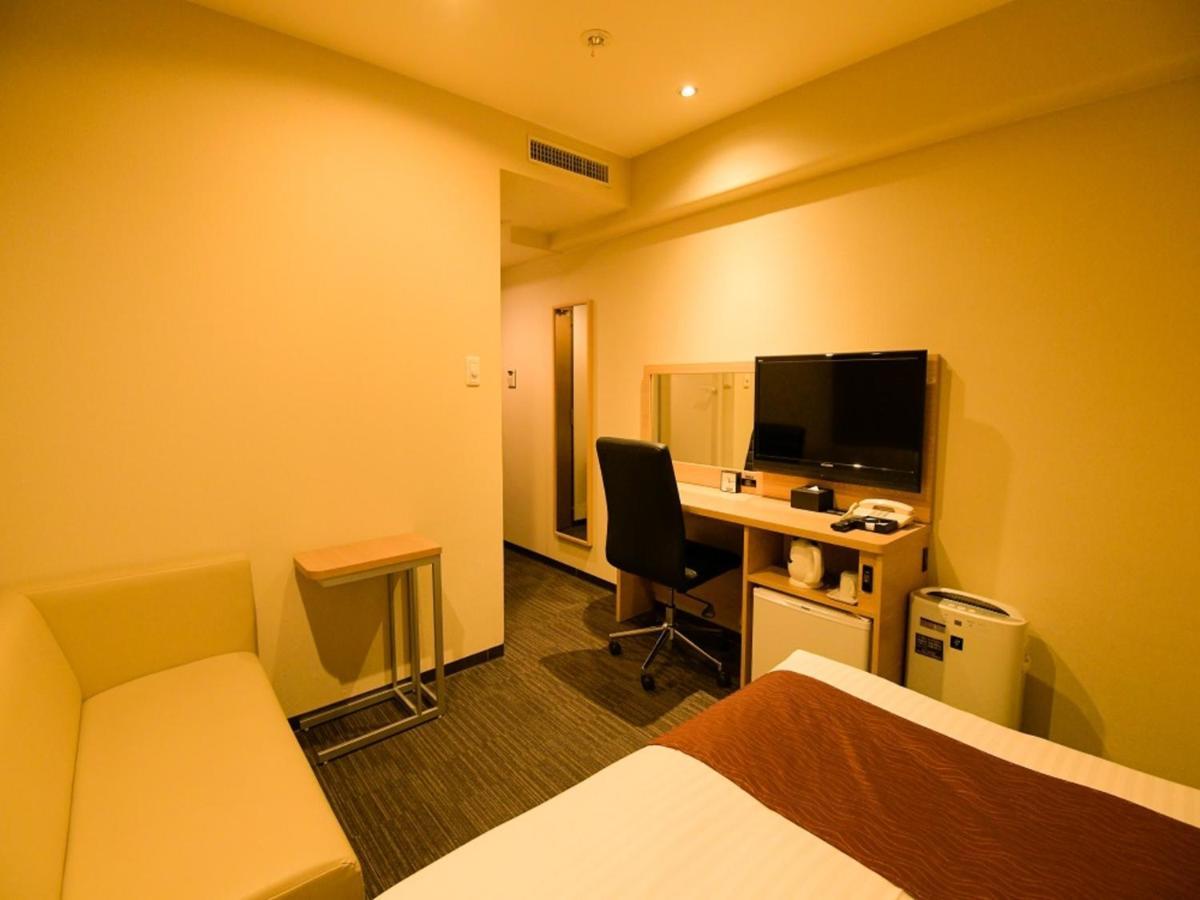 Via Inn Shin Osaka West Exterior photo
