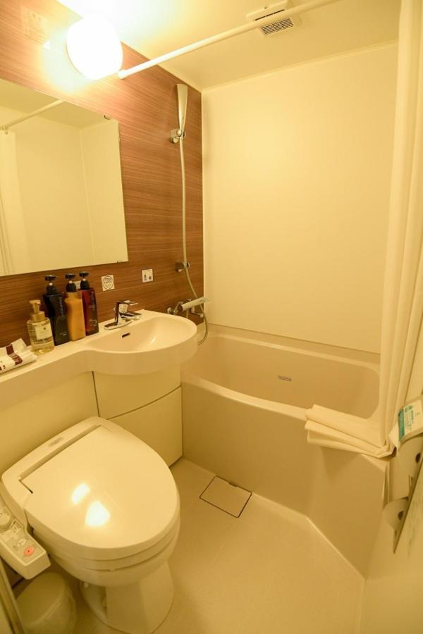 Via Inn Shin Osaka West Exterior photo