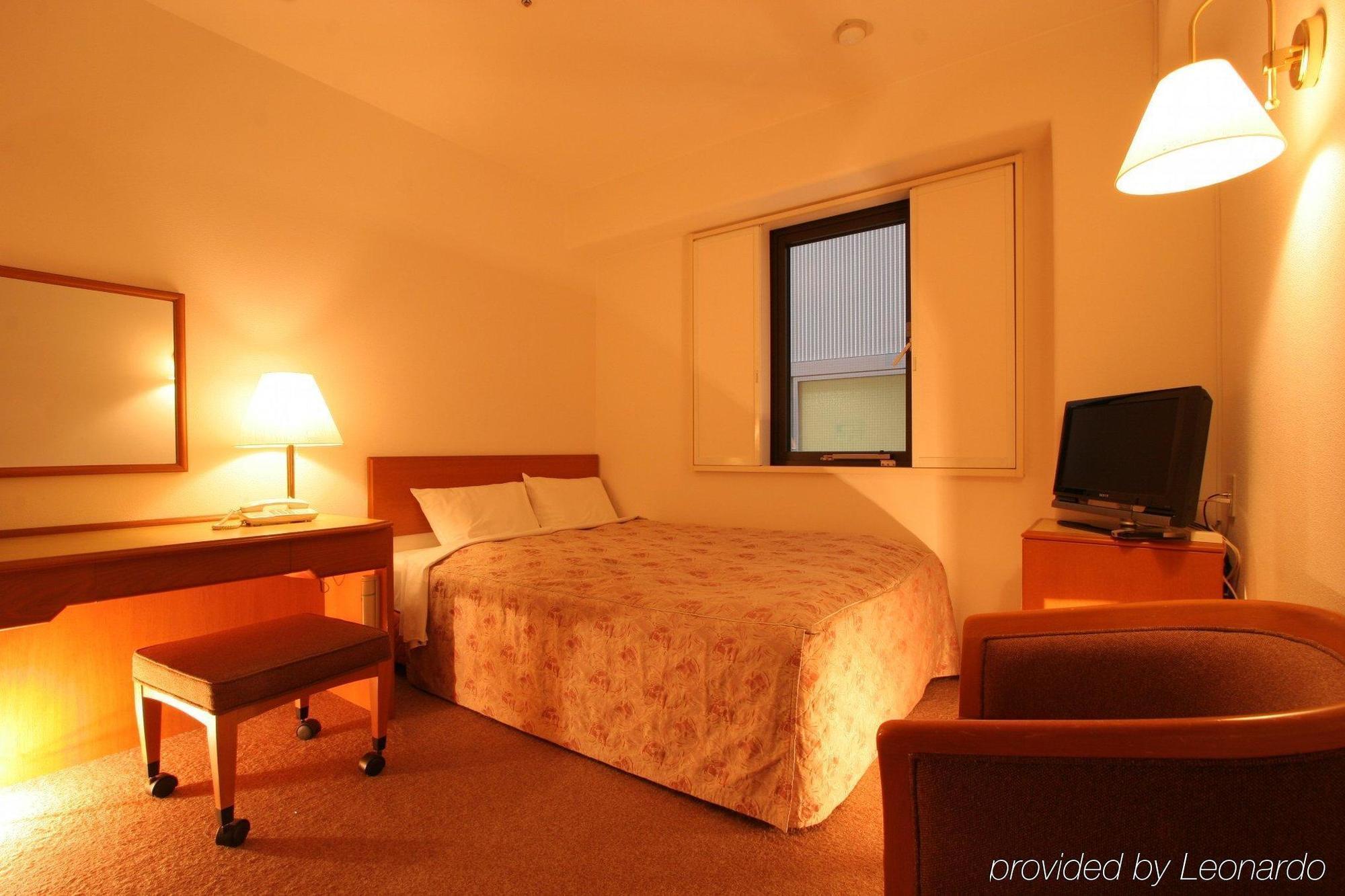 Via Inn Shin Osaka West Exterior photo